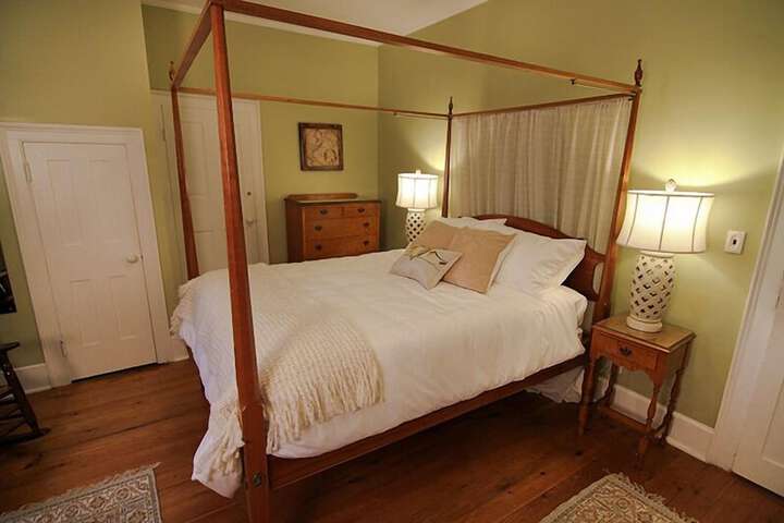 Room 7 of 7