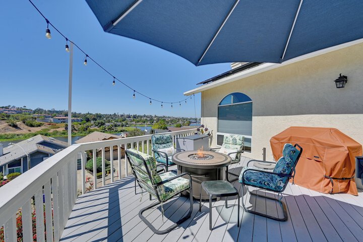 San Marcos Getaway w / Deck & Lake Views!