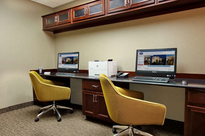 Business Center 34 of 34