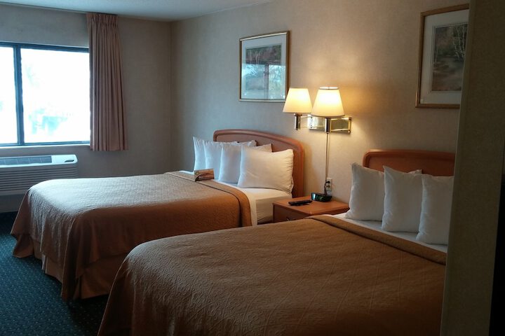 Room 49 of 76