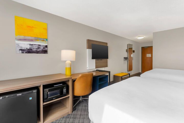 Comfort Inn Huntington near University area