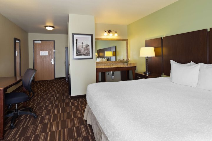 Room 26 of 46