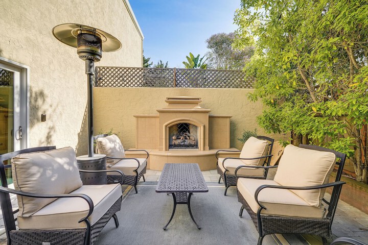Swim Golf & Relax: Luxe Townhome in Aptos