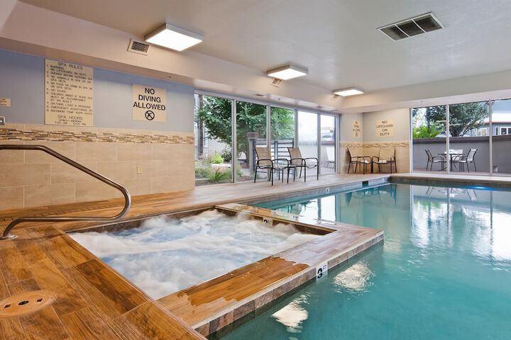 Pool 4 of 42