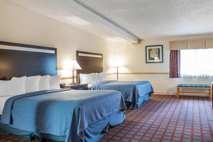 Room 20 of 49