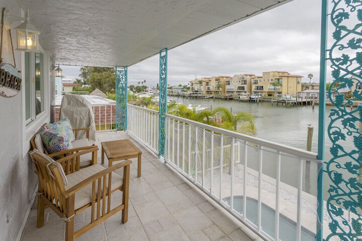 Waterfront & Pool a Star5vacations