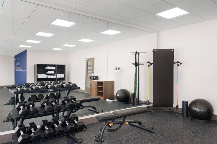 Holiday Inn Express & Suites DFW Airport Southwest - Euless