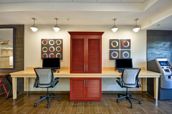Business Center 40 of 40