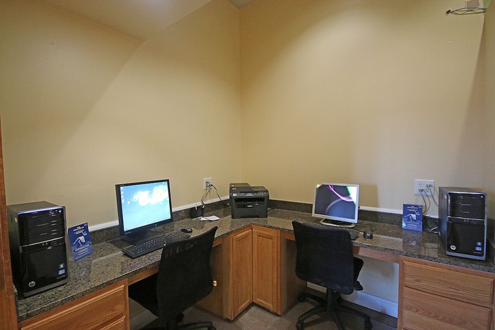 Business Center 55 of 57