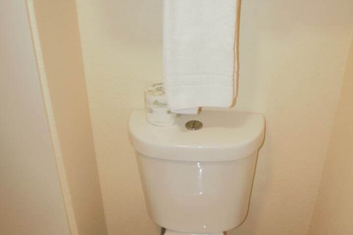 Room 16 of 24