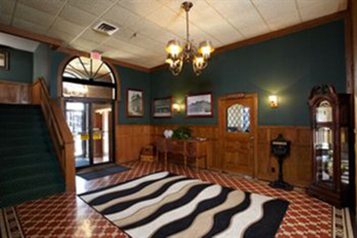 Jane Fargo Hotel