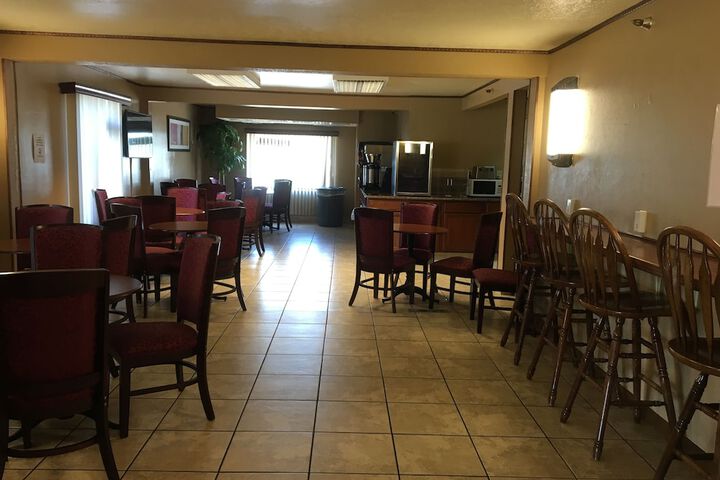 Americas Best Value Inn & Suites Ft. Collins E at I-25
