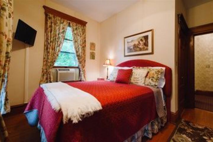 Waller House Inn