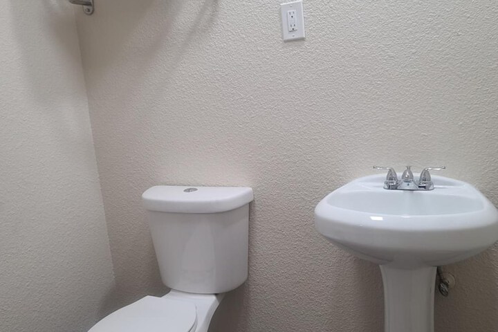 Room 17 of 23