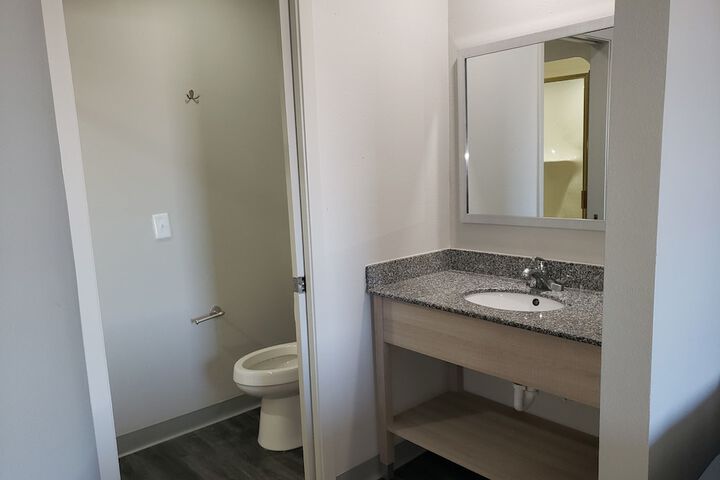 Room 14 of 14