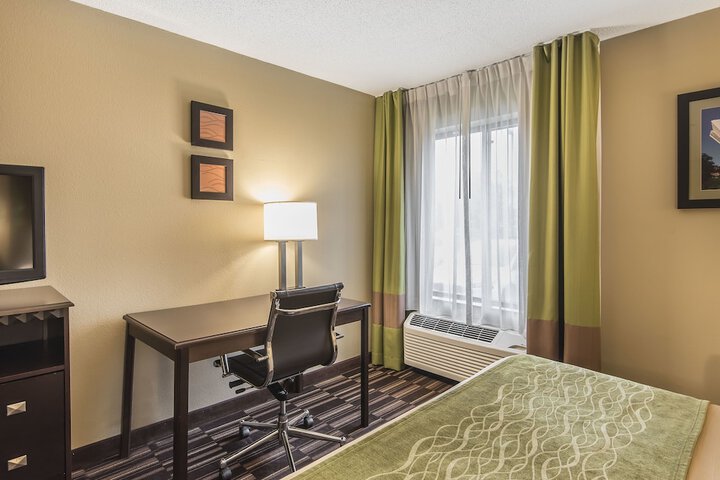 Room 42 of 71