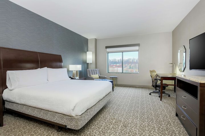 Room 8 of 26
