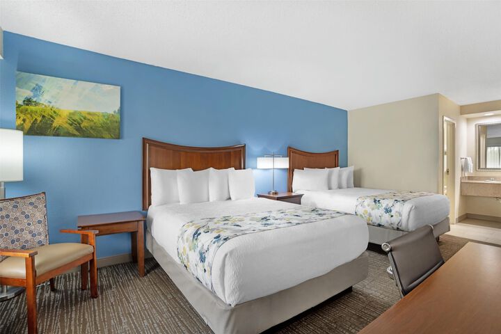 Best Western Inn & Suites - Monroe
