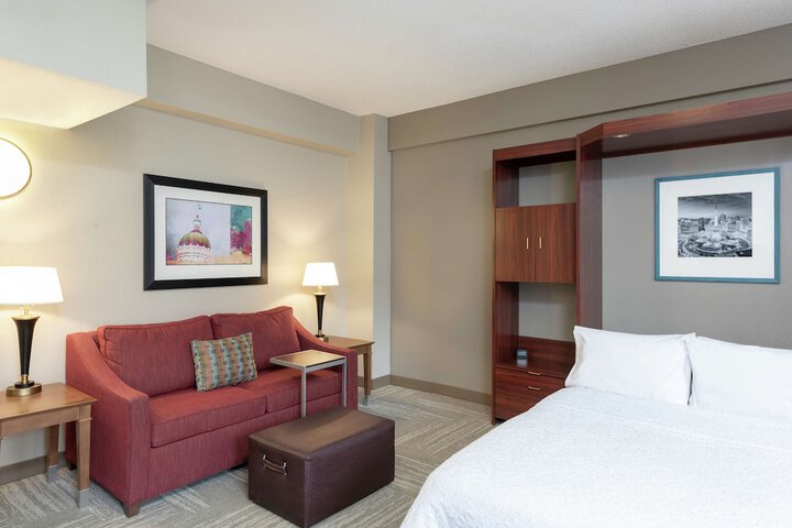 Room 44 of 62