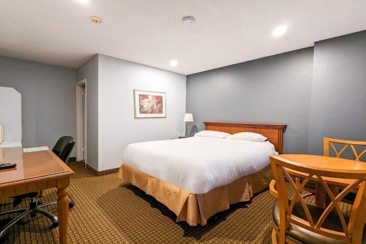 Room 44 of 48