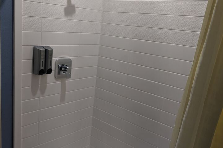 Room 21 of 28