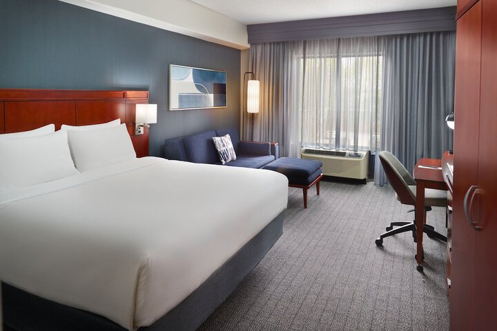 Room 20 of 34