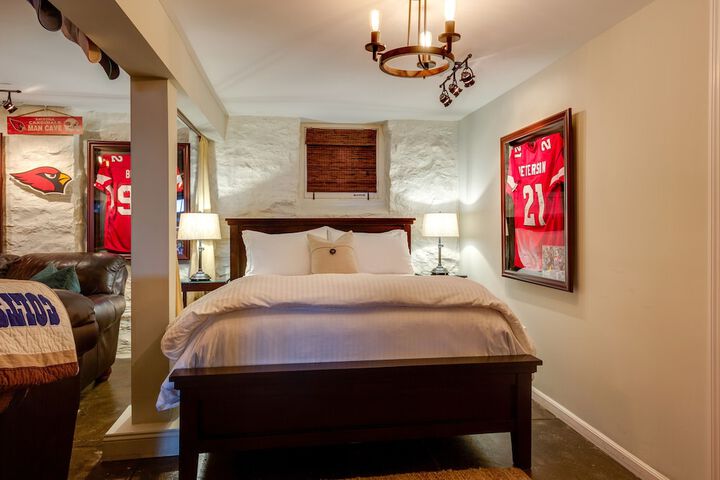 Room 14 of 19