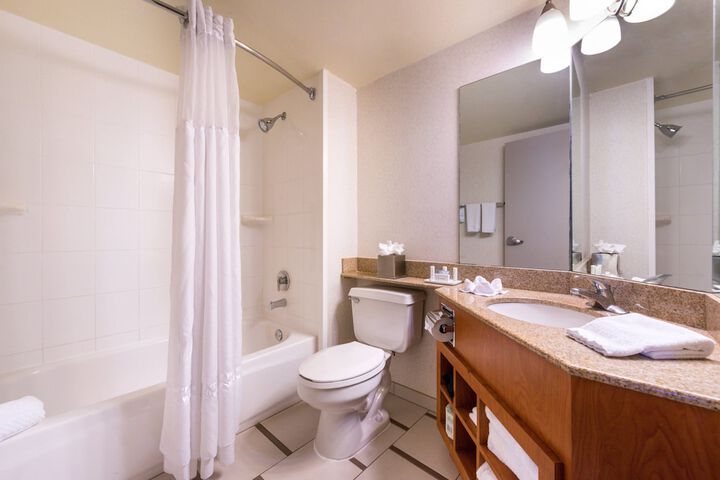 Room 9 of 32