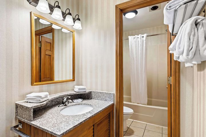 Best Western Adirondack Inn