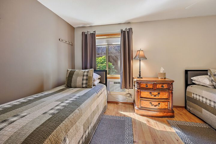 Room 30 of 152