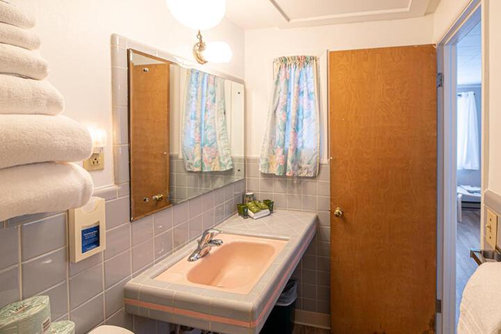 Star Gate Motel