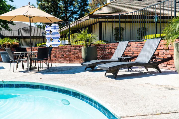 Pool 8 of 73