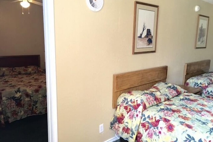 Room 18 of 47