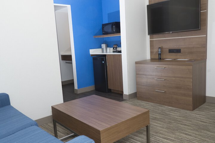 Room 47 of 82