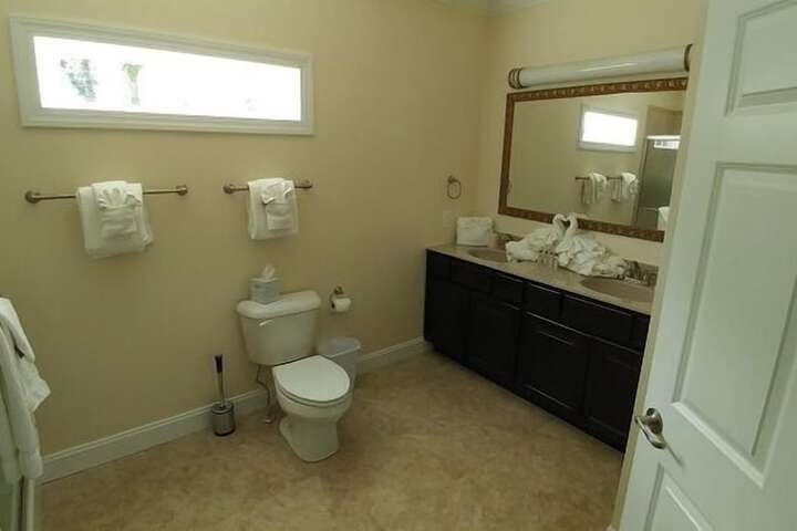 Room 35 of 60