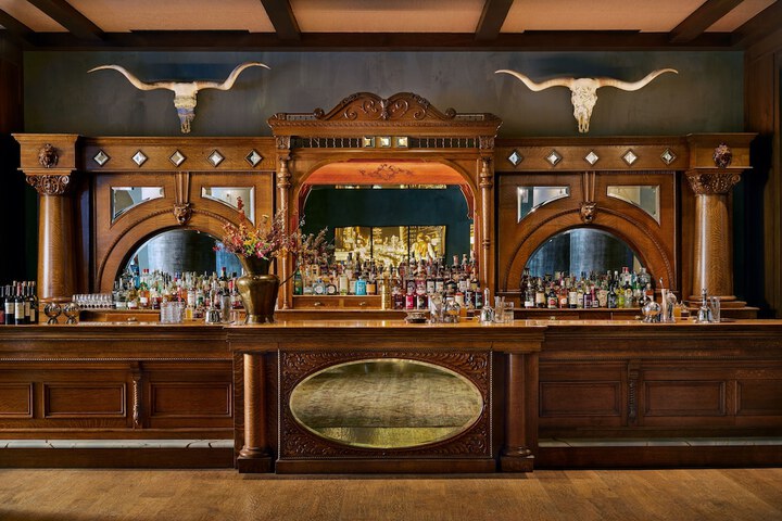 Bowie House Auberge Collection