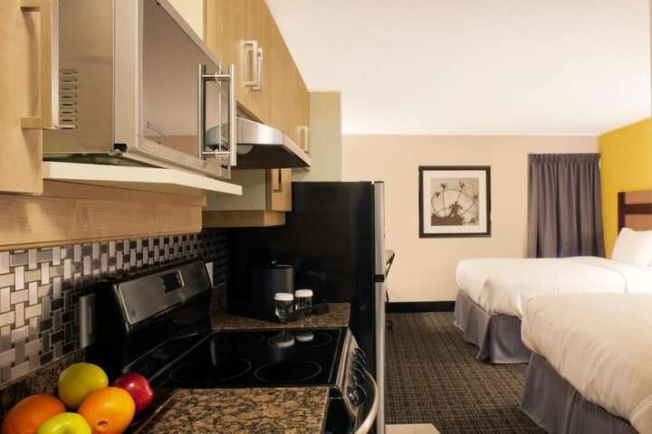 Room 5 of 13
