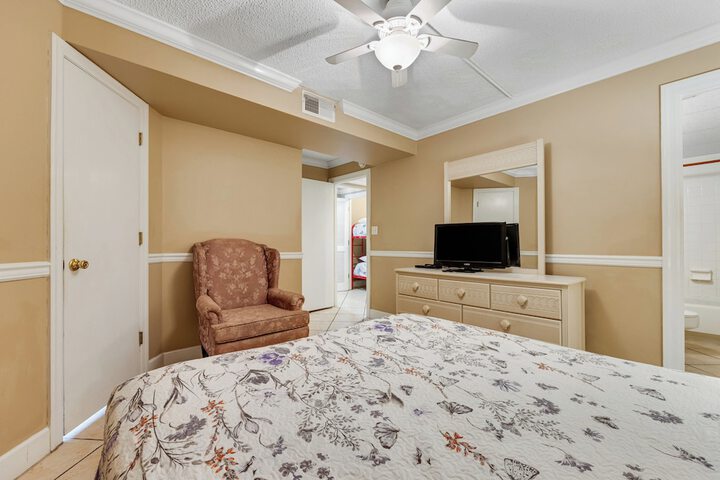 Room 42 of 86