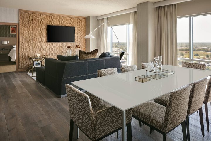 Room 21 of 53