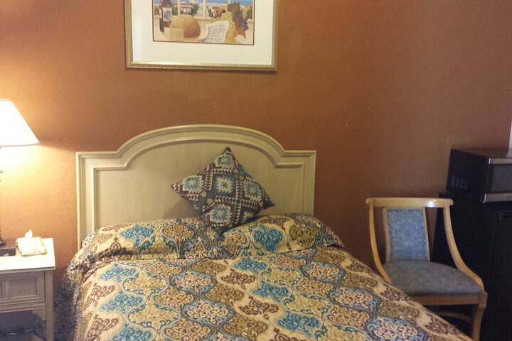 Room 18 of 38