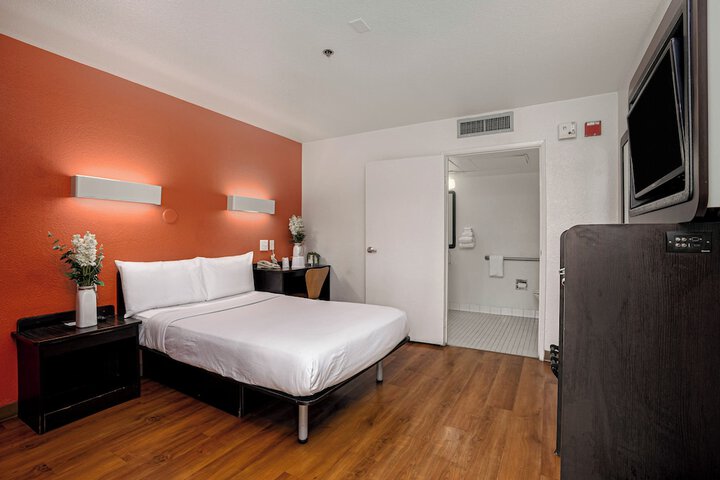 Room 19 of 29