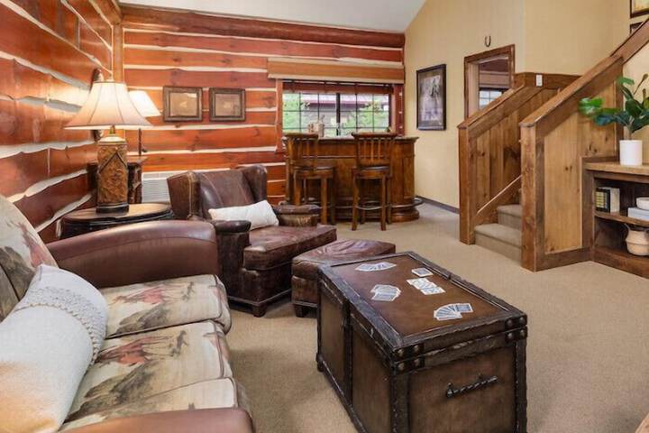 bantr Grand Hotel Wausau - Rothschild