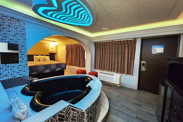 Room 10 of 67