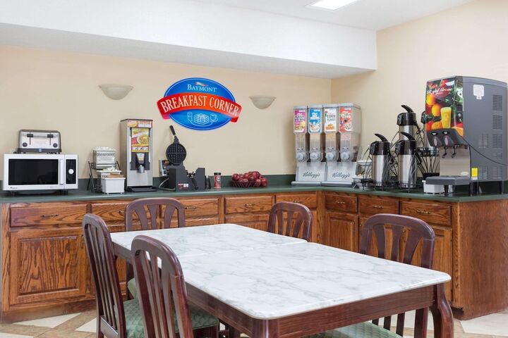 Breakfast/Coffee Service 16 of 17