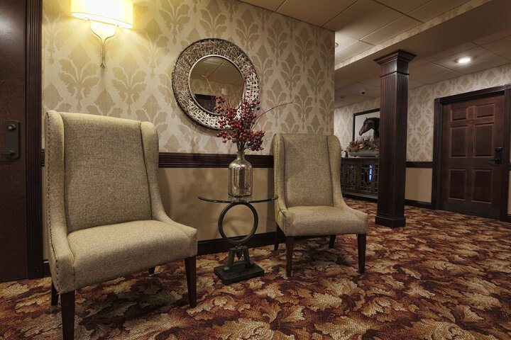 Ballroom/Hall 24 of 28