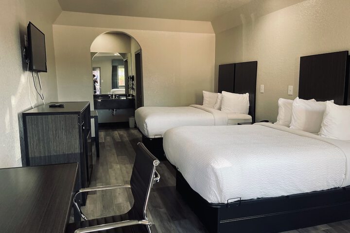 Days Inn by Wyndham Dickinson TX