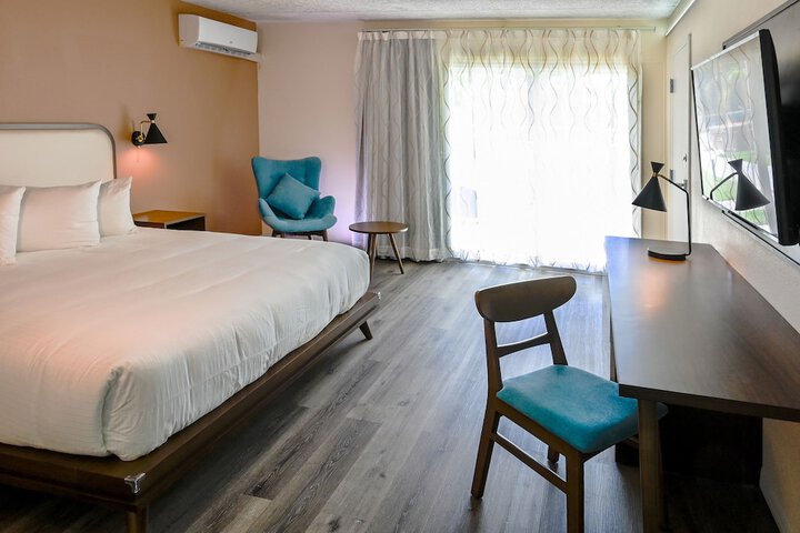 Room 20 of 46