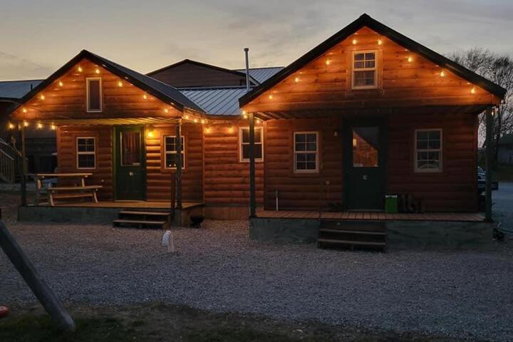 Country Cabins Hotel