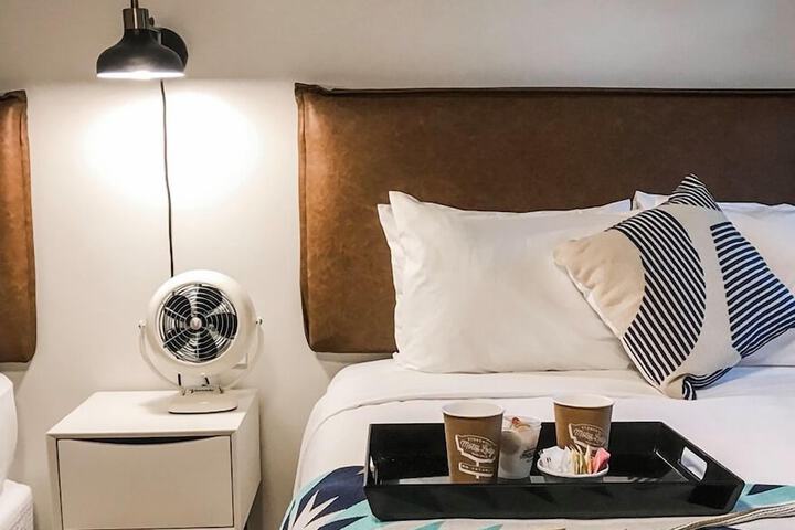 Room 15 of 42