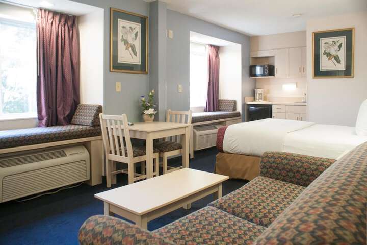 Room 12 of 18